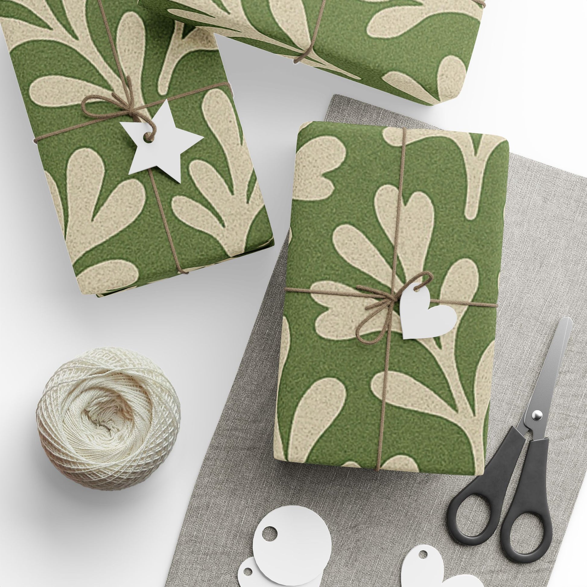 Elegant Green Leaf Wrapping Paper with Natural Botanical Pattern